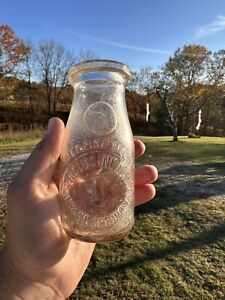 Rare Embossed Cacoosing Dairy Sinking Springs PA Half Pint