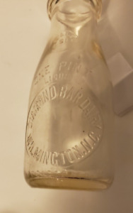 Milk Bottle Vtg  DIAMOND BAR DAIRY  WILMINGTON, N.C.  1 pint