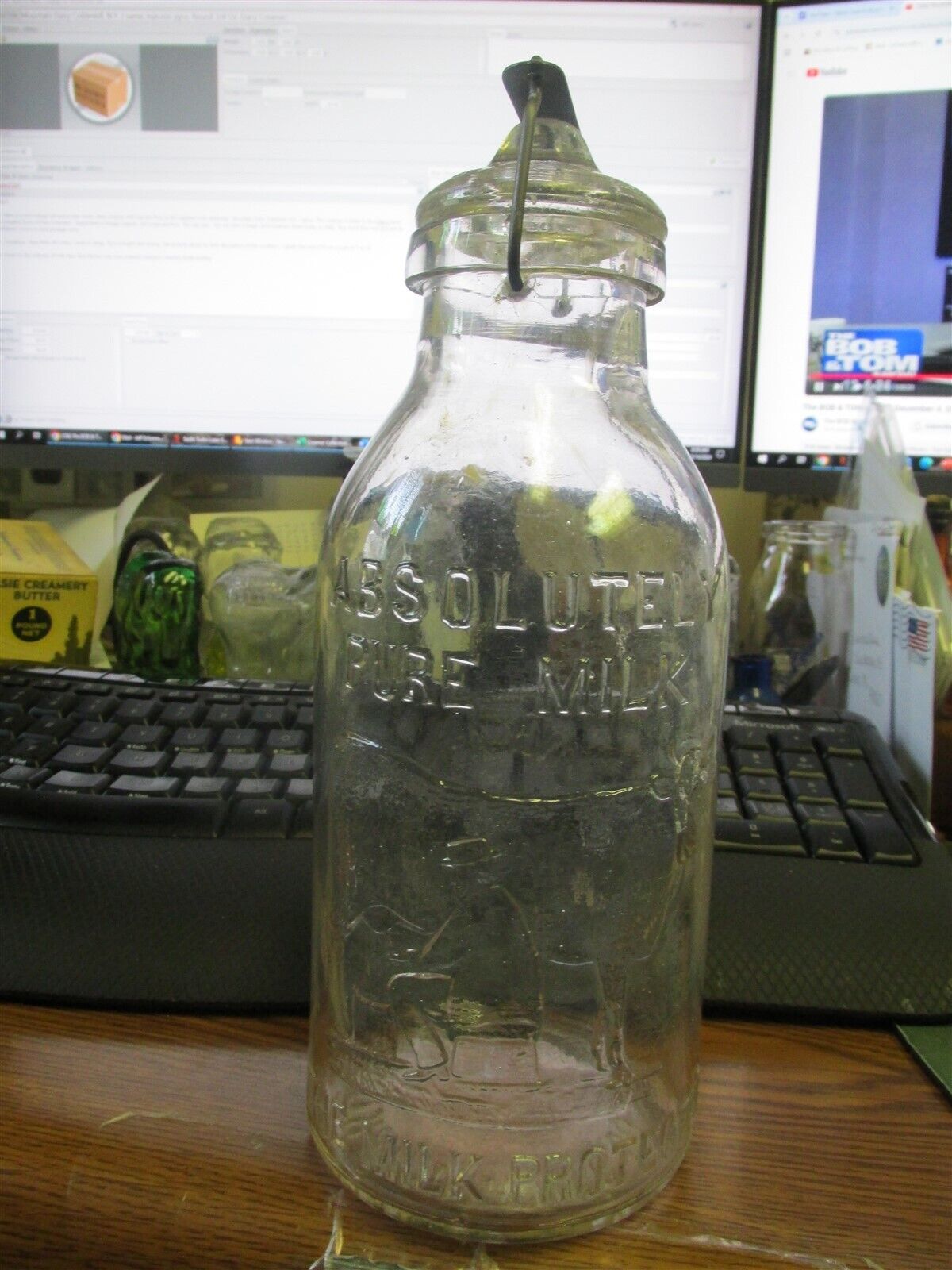 Original Thatcher Milk Protector QUART Jar w Glass Lid & Bail Milk Protector COW