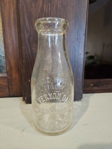 Super Rare~ Mt Vernon Dairy J.F. Robertson Charleston West Virginia Milk Bottle