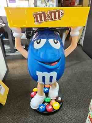 â?  M&M's BLUE Store Display with tray NEW IN THE BOX