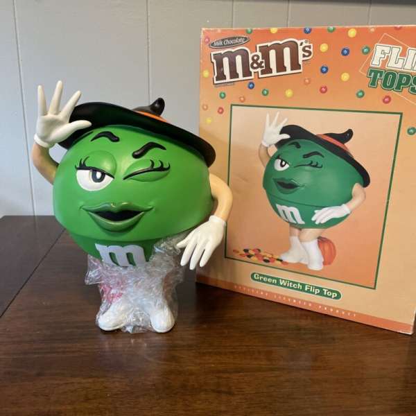 Green M&M Witch Flip top Halloween Candy Bowl Department 56 Rare