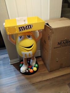 YELLOW M&M Store DISPLAY WITH TRAY.. NIB!!! 44" TALL!! Attention Grabber