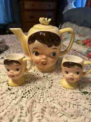 Vintage NAPCO Yellow Miss Cutie Pie Teapot And 2 Egg Cups Rare