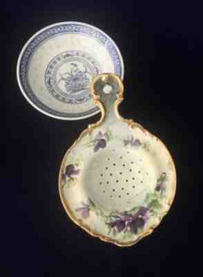 PORCELAIN TEA STRAINER & DRIP CUP, VIOLET DECOR HAND PAINTED VINTAGE