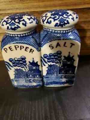 Vintage Japan Blue Willow ~Huge~ Salt Pepper Sugar Muffineer Shakers Moriyama