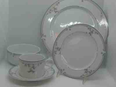 Princess House Heritage Blossom Collection 20 piece Set DINNERWARE NEW IN BOX