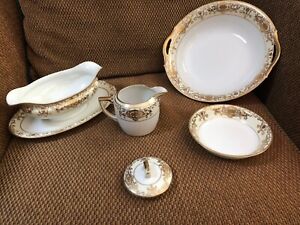 Noritake fine china set 80 pieces 16034 Christmas Pattern Packaging and shipping