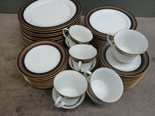 53  Piece Set Noritake Legacy 2796 Vienna - Serv For 11 * Gorgeous Cobalt & Gold