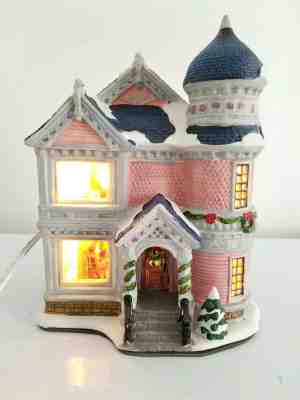 2009 Rare Norman Rockwell Porcelain Lighted Victorian House Christmas Village