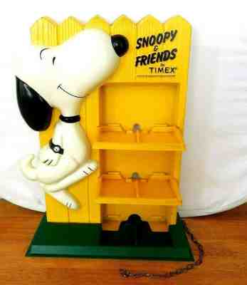 19 In Snoopy & Friends Timex Watch Display Peanuts Made Trans World Mfg1958 UFS