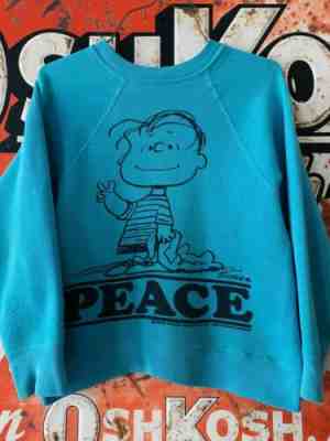 Peanuts Memorabilia Collectibles : Peanuts Linus spruce Peanuts Memorabilia Collectibles : Peanuts Linus spruce