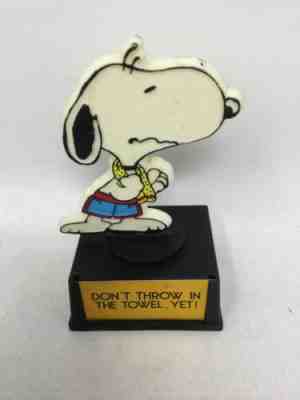 1958 Aviva UFS Peanuts Trophy Award Snoopy Don’t Throw In The Towel Yet!