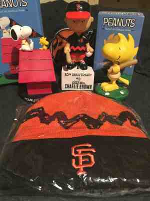 SF Giants Charlie Brown, Woodstock, Snoopy Bobbleheads & Beanie - Peanuts Bobble