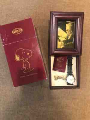 SNOOPY Fossil Watch PEANUTS 50th Anniversary Limited Ed Wooden Box 2520/3000 NEW