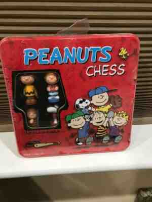 Peanuts Chess set