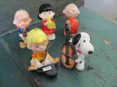 Peanuts Instrument Peanuts Memorabilia Collectibles : Snoopy Drum Peanuts Value Guide ...