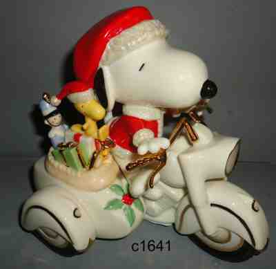Lenox Peanuts SNOOPY MIDNIGHT RIDE Motorcycle Santa Chrismas Figure NEW COA
