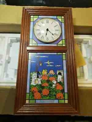 Rare DANBURY MINT Stained Glass Peanuts Snoopy Seasons Wall Clock Lighted