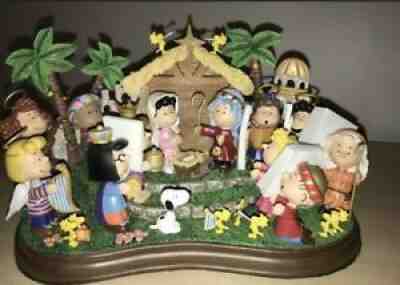 PEANUTS Danbury Mint Christmas Nativity Figurine Snoopy Charlie Brown Excellent