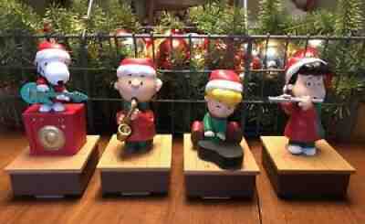 Vintage 2011 Hallmark Peanuts Wireless Band Musical Motion Christmas Ornament