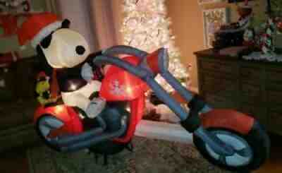 Peanuts Snoopy on Chopper Motorcycle Christmas Airblown Inflatable W/ Lights 7ft
