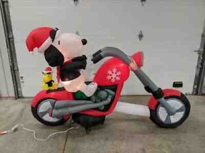 Peanuts Snoopy on Chopper Motorcycle Christmas Airblown Inflatable W/ Lights 7ft