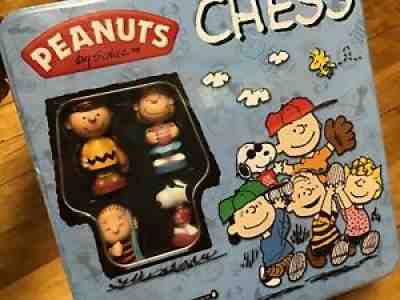 Peanuts Chess set