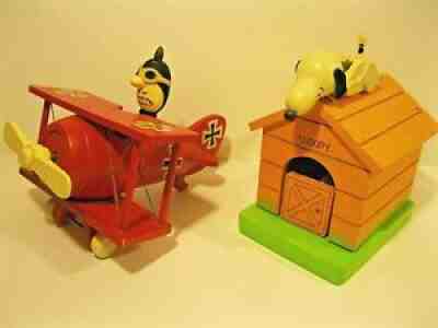 Lot (2) Vintage 1960's Schmid Peanuts Snoopy Schultz Wooden MUSIC BOX Red Baron+