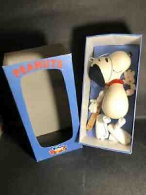 Peanuts Memorabilia Collectibles : Snoopy Pelham Puppet Peanuts