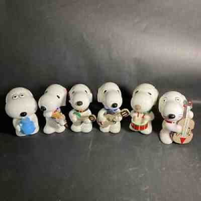 Vintage Peanuts: Daisy Hill Snoopy Dog Band Set of 6 Ceramic Banks / BG