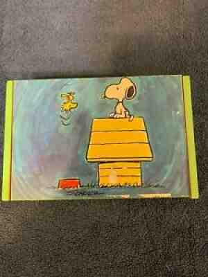 SNOOPY AND WOODSTOCK - PEANUTS ANRI WOODENÂ  MUSIC BOX PLAYS YELLOW BIRD