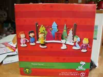 Peanuts Dept 56 Holiday 