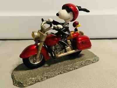 Joe Cool (Snoopy) on Motorcycle