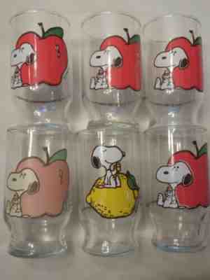 Unbranded, Dining, 2 Pairs Of Vintage 958 Snoopy Apple And Lemon Juice  Glasses