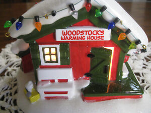 DEPT 56 PEANUTS WOODSTOCK'S WARMING HOUSE CHRISTMAS SNOWTOPPED LIGHTED