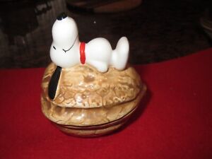 ビンテージ　'70s スヌーピー Walnut trinket box ビンテージ '70s スヌーピー Walnut trinket box