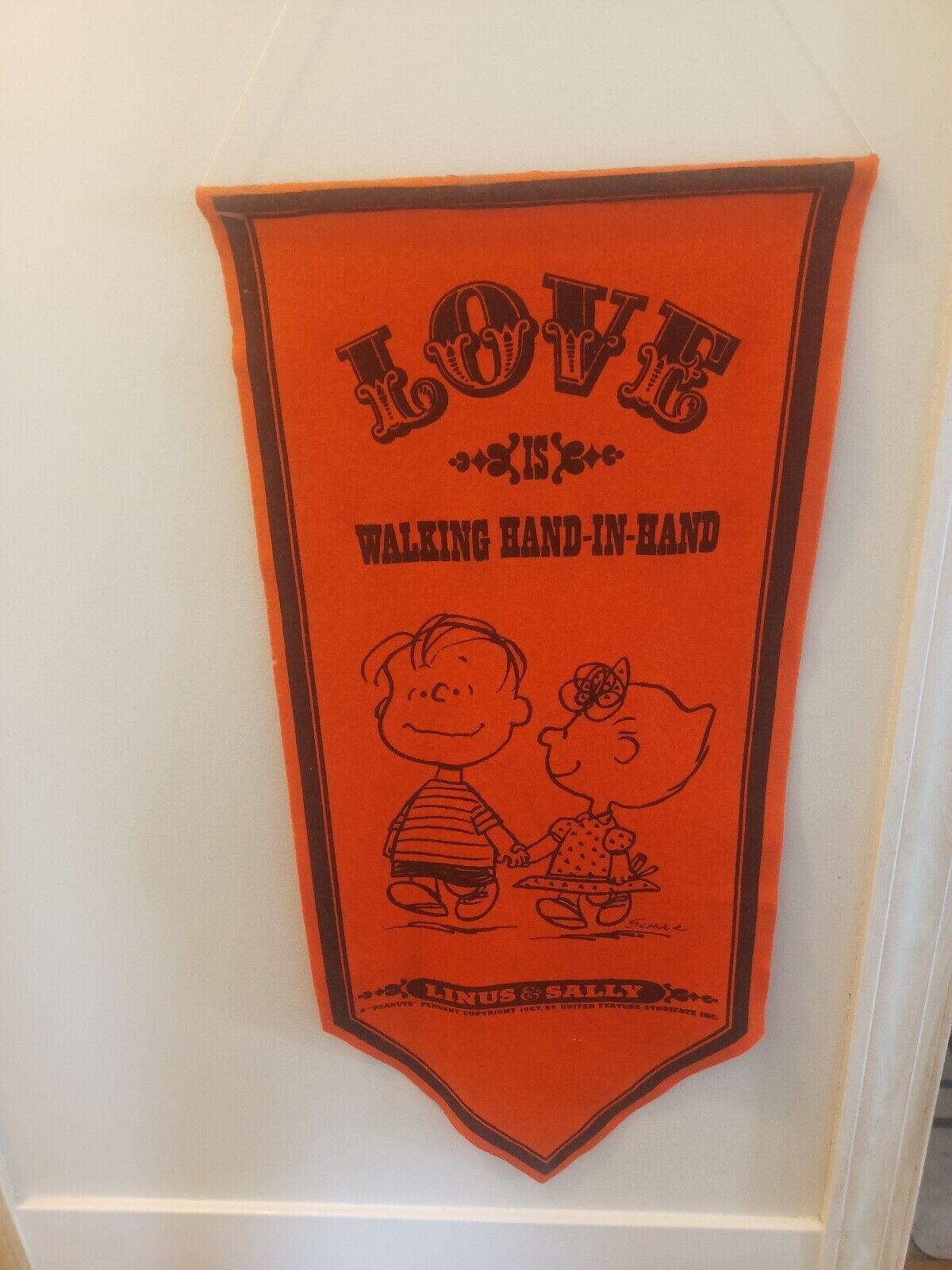 Peanuts Memorabilia Collectibles : Linus Felt Banner Value Guide