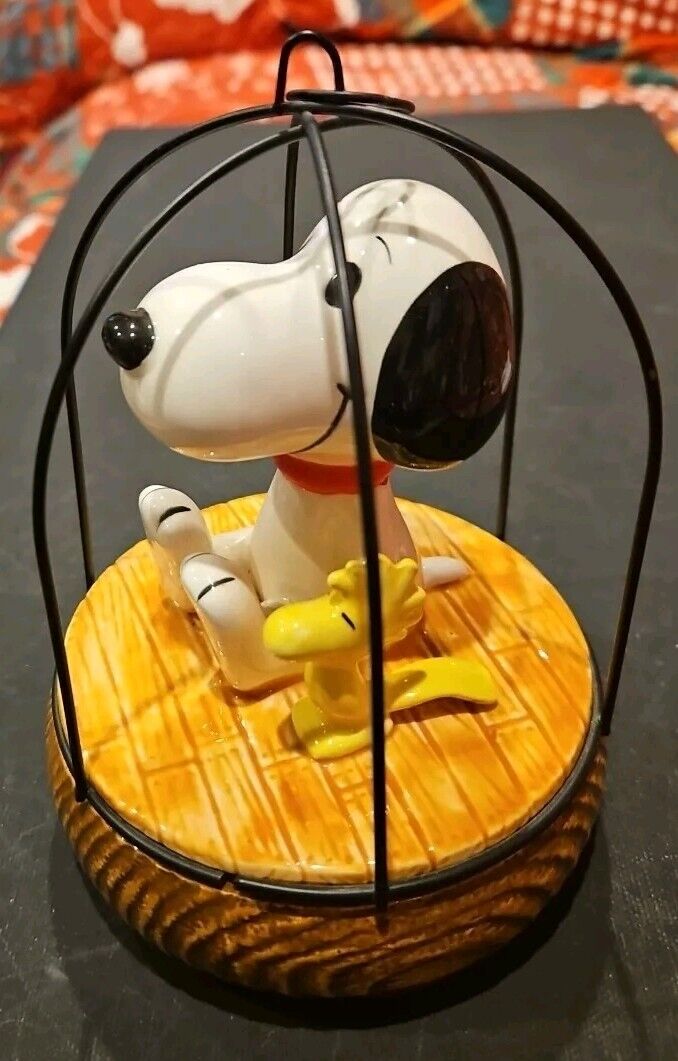 Peanuts Memorabilia Collectibles : Peanuts Schmid Musical Value