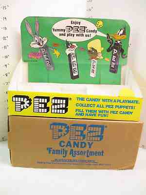 PEZ 1980 Warner Brothers store display candy box Bugs Bunny Daffy Duck Sylvester