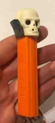 VINTAGE NO FEET DR SKULL PEZ DISPENSER HTF ORANGE/BLACK MONSTER TOY HALLOWEEN~VG