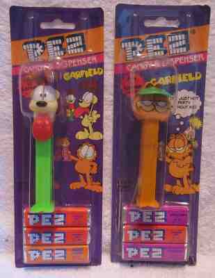 LOT OF 2 Vintage 1978 Pez Candy Dispensers Garfield & Odie New on Card