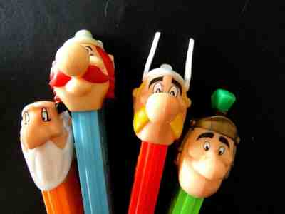 EUROPEAN ASTERIX Pez Set of 4 NON U.S. on CARDS -$4.99 ship to U.S.