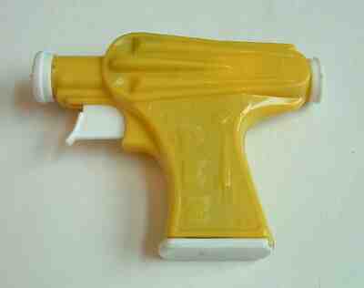 1950s PEZ SPACE GUN YELLOW VERY GOOD CONDITION