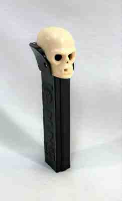 PEZ Skull Halloween Dispenser Black Stem Austria No Feet