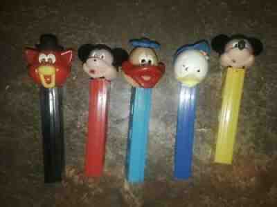 Assorted vintage buy no feet pez