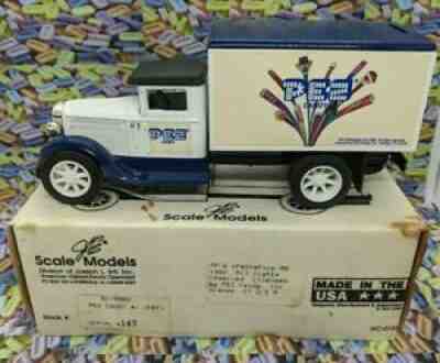 その他 PEZ Truck Bank Rare And Collectible Pez Dispensers : Ertl Value Guide - Price