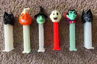 6 Collectible Glow in the Dark Halloween PEZ Dispensers Jack-O'-Lantern Dracula