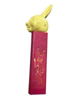 Vintage Easter Bunny Pez Dispenser With Die Cut No Feet Very Rare Skinny Ear B