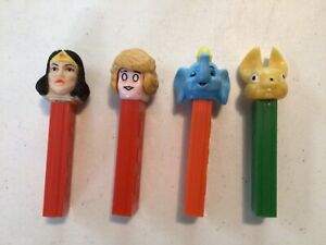 4 PC VINTAGE PEZ DISPENSER LOT NO FEET W/ SOFT HEAD WONDERWOMAN.